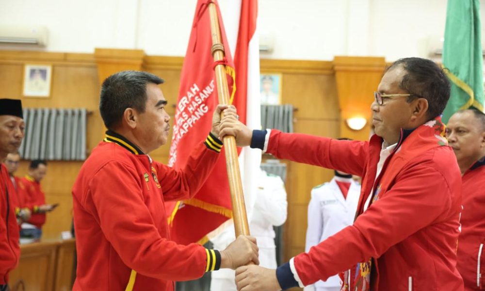 Danny Pomanto Lantik Nasruddin Waris Ketua IKA Unhas Sidrap 2022-2026