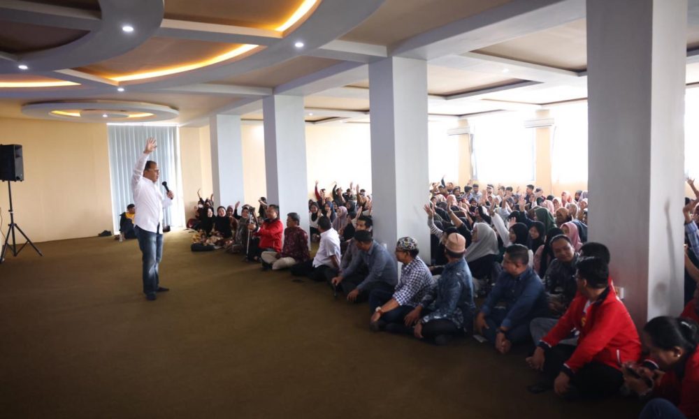 Wali Kota Makassar Danny Pomanto Beri Kuliah Umum Mahasiswa UMS Rappang