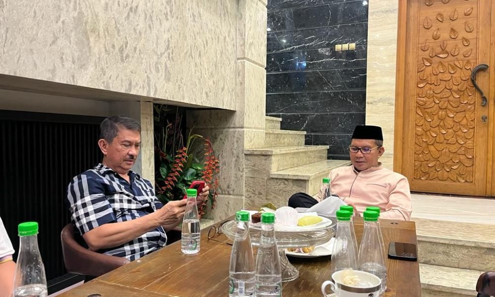 Ridwan Wittiri Mendadak Temui Danny Pomanto di Kediaman Pribadinya