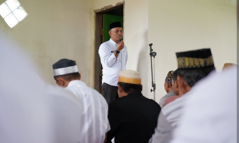 Tripika Kecamatan Tamalanrea Salat Jumat Berjamaah di Masjid Al- Ihlas Bira