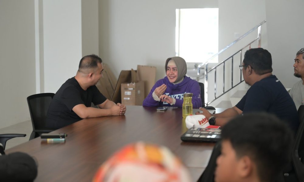 Maksimalkan Pengembangan Basket Makassar, Indira Yusuf Ismail Tinjau Kantor Baru Perbasi Kota Makassar