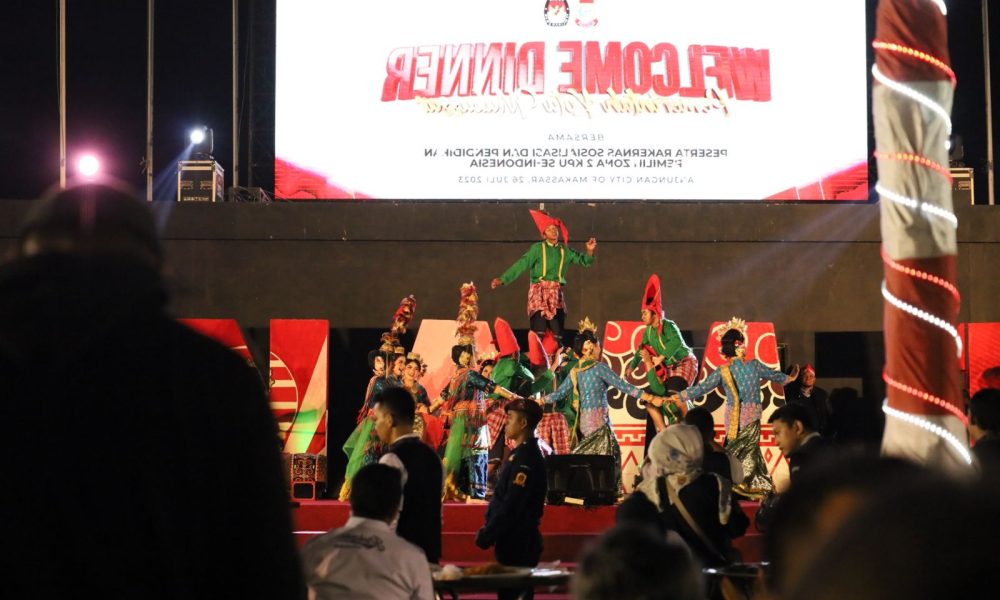 Kawal Pesta Demokrasi, Wali Kota Danny Pomanto Jamu Makan Malam Komisioner KPU se-Indonesia