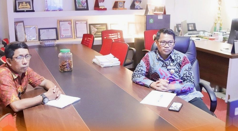 Didampingi Kasi Pemerintahan, Camat Biringkanaya Hadiri Webinar Sinergitas Pemda dan Masyarakat Perangi Narkoba