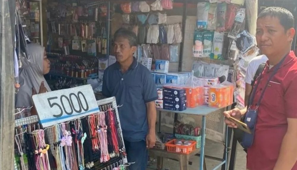 Tripika Kecamatan Biringkanaya Jaga di Depan Gor Sudiang