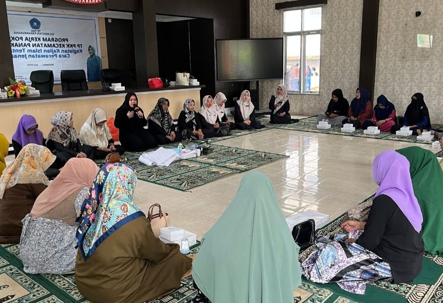 Belajar Tata Cara Perawatan Jenazah Dibuka oleh Ketua PKK Panakkukang