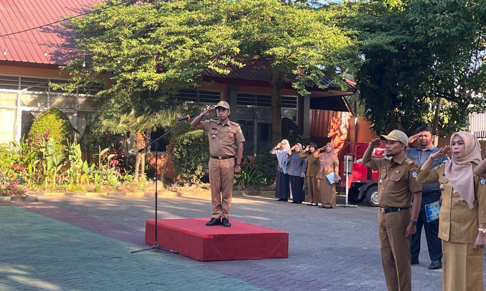 Upacara Bendera, Sekcam Panakkukang Menjadi Pembina Upacara