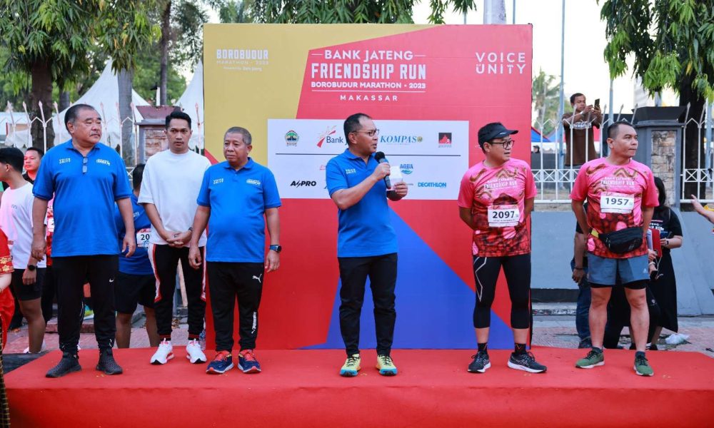 Danny Pomanto Ikut Ramaikan Bank Jateng Friendship Run Bersama Ribuan Runners Makassar