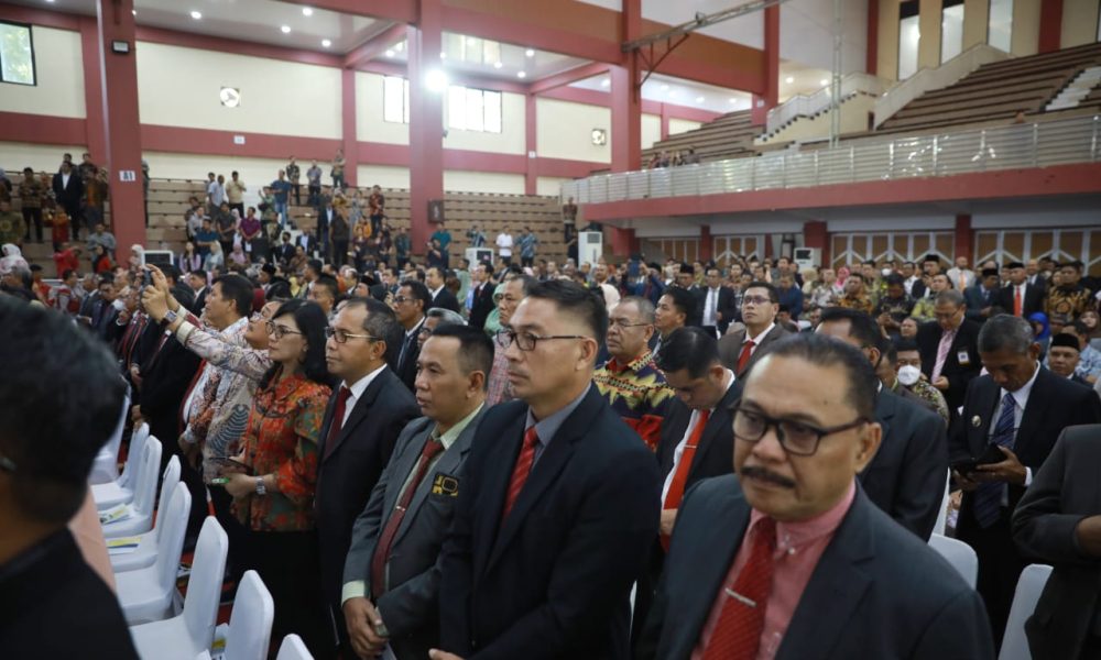 Wali Kota Makassar Hadiri Pengukuhan Profesor Kehormatan Pius Lustrilanang
