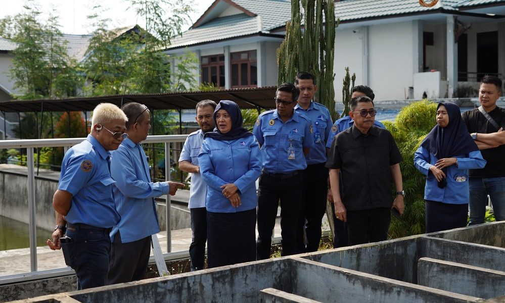 Bupati Majene Sharing Program Penurunan Tunggakan Rekening Air Di PDAM Makassar