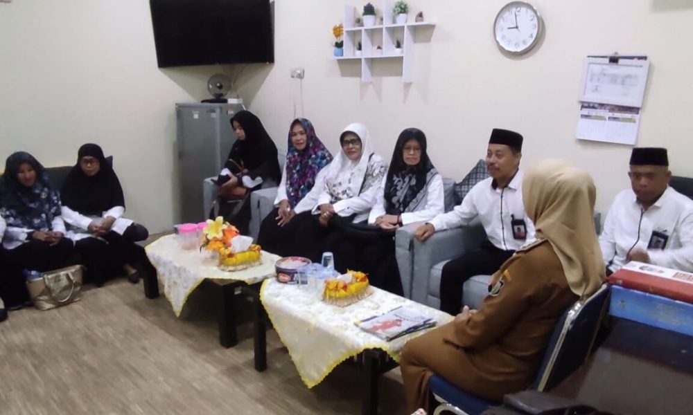 Kepala KUA dan Camat Wajo Diskusikan Program Kampung Moderasi