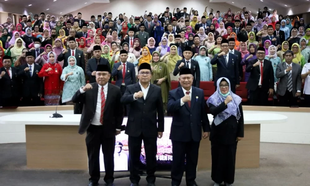 196 ASN Pemkot Makassar Terima Penghargaan Satyalencana Karya Satya