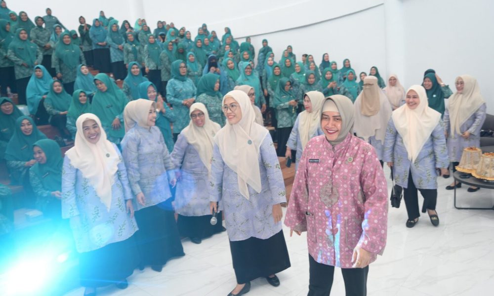 Indira Yusuf Ismail Ajak Pengurus PKK Kecamatan Tingkatkan Kapasitas Kelembagaan