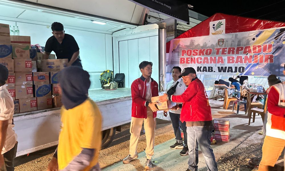 Warga Siwa Berterimakasih kepada Pemkot Makassar dan IKA Unhas Atas Bantuan Kemanusiaan