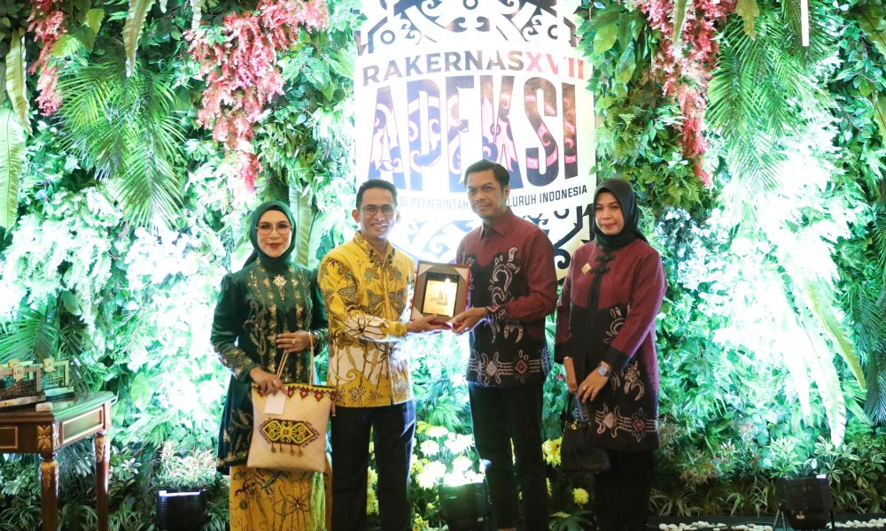 Didampingi Ketua DWP, PJ Sekda Makassar Hadiri Gala Dinner Apeksi XVII di Balikpapan