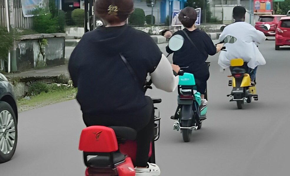 Fenomena Sepeda Listrik di Makassar: Danny Pomanto Minta Penegakan Aturan