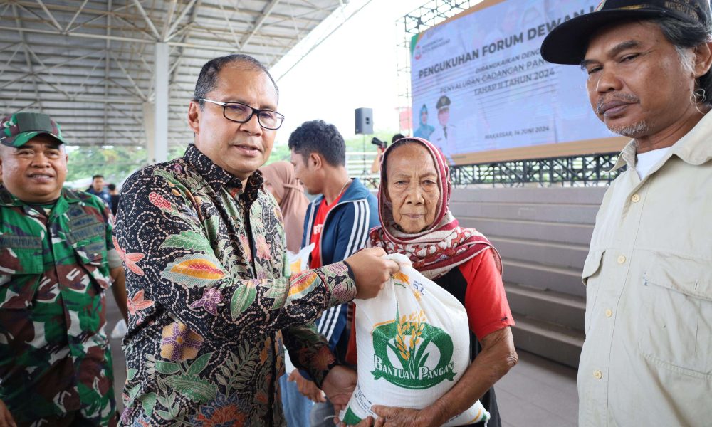 DKP Kota Makassar Salurkan Cadangan Pangan Pemerintah Tahap II Tahun 2024