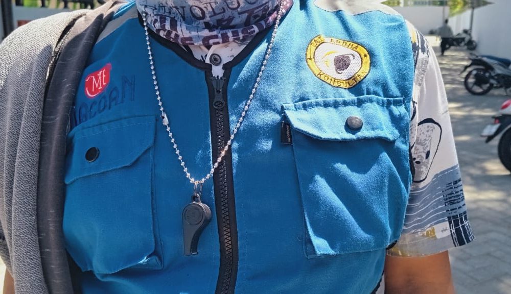 Mie Gacoan Pengayoman Diduga Gunakan Rompi Parkir Ilegal