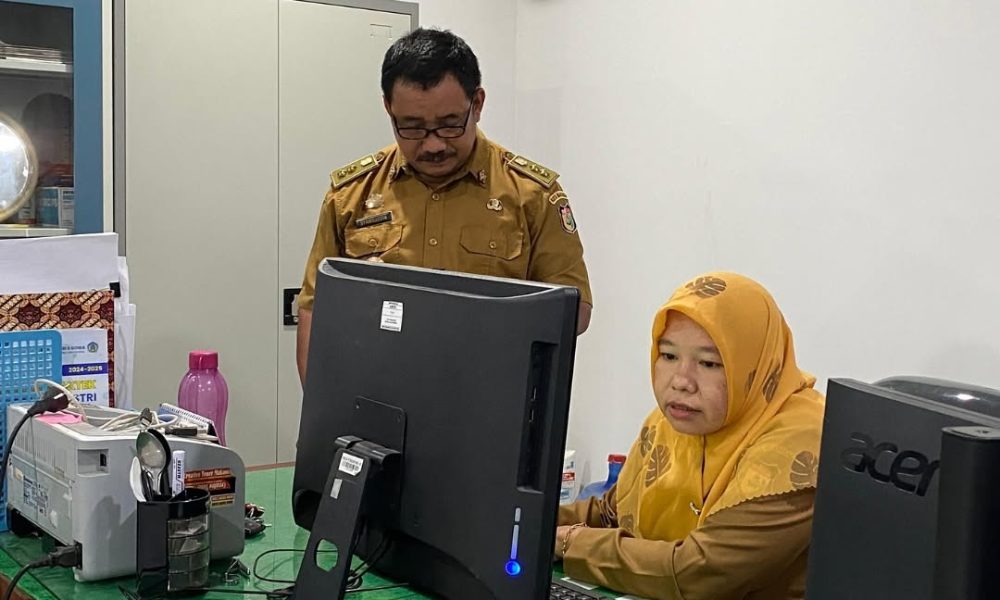 Kominfo Makassar Percepat Digitalisasi Administrasi, Kecamatan Mamajang Dapat Pendampingan TTE