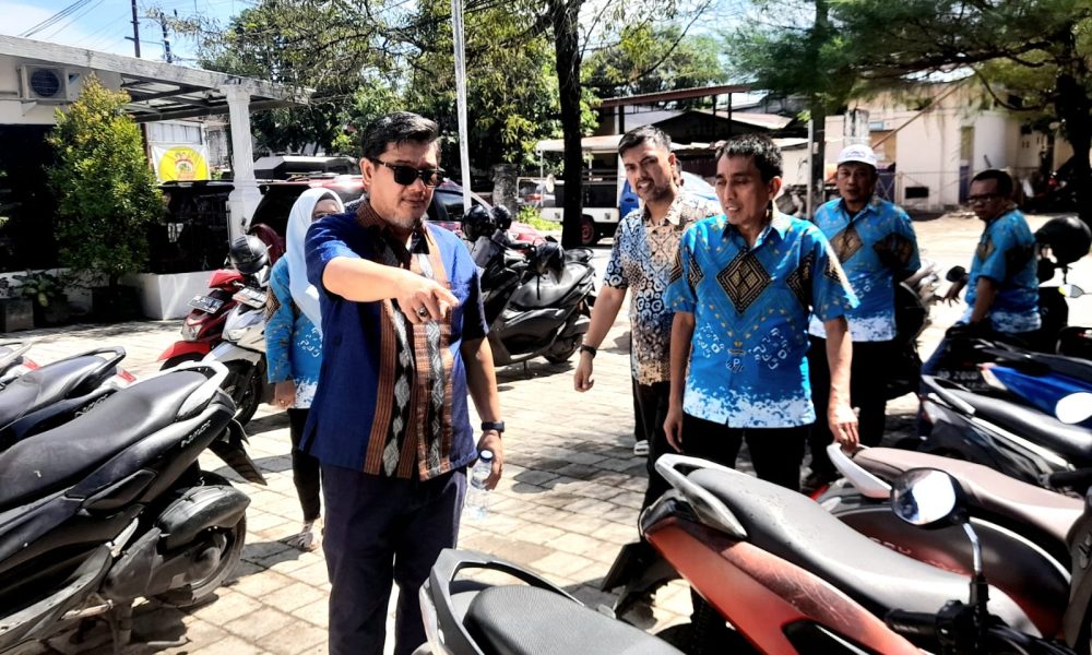Optimalkan Pelayanan dan Pendapatan, Plt Dirut Adi Rasyid Ali Lakukan Pemeriksaan Kendaraan Operasional