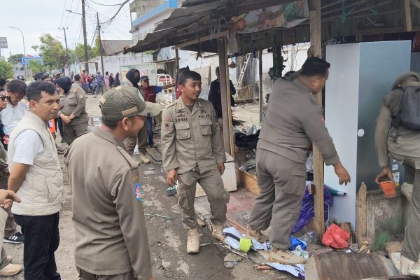 Kuasai Fasum hingga 20 Tahun, 8 Lapak PKL Ditertibkan, Kecamatan Tallo Siapkan Solusi CFD