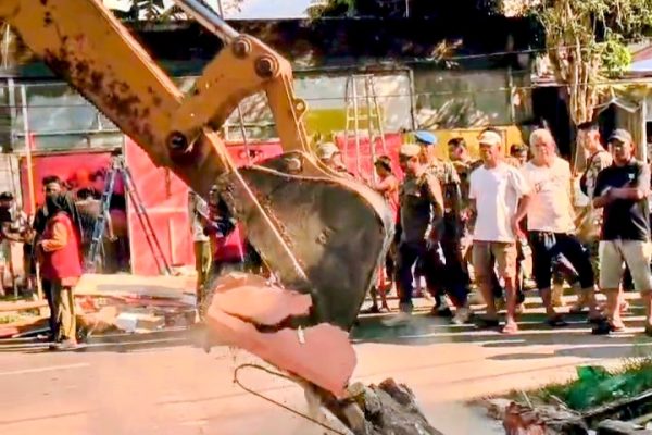 Kecamatan Mariso Tertibkan 40 Lapak di Atas Fasum, Ada yang Berdiri Sejak 1980-an Tanpa Alas Hak