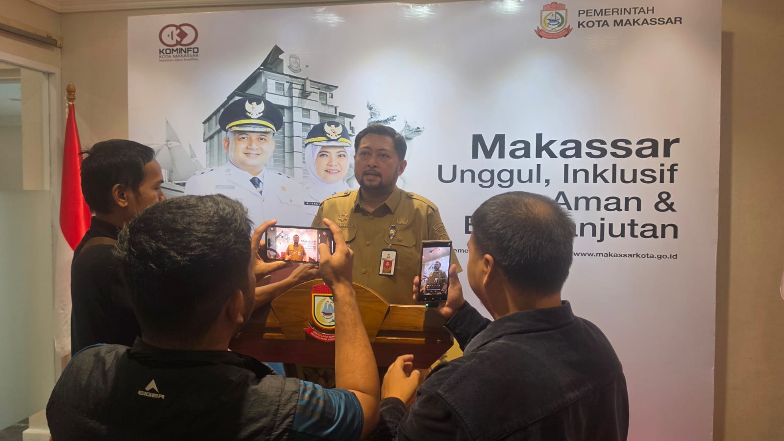 Pemkot Makassar Perketat Penataan Reklame, 12 Ruas Jalan Dilarang Pasang Reklame Insidentil