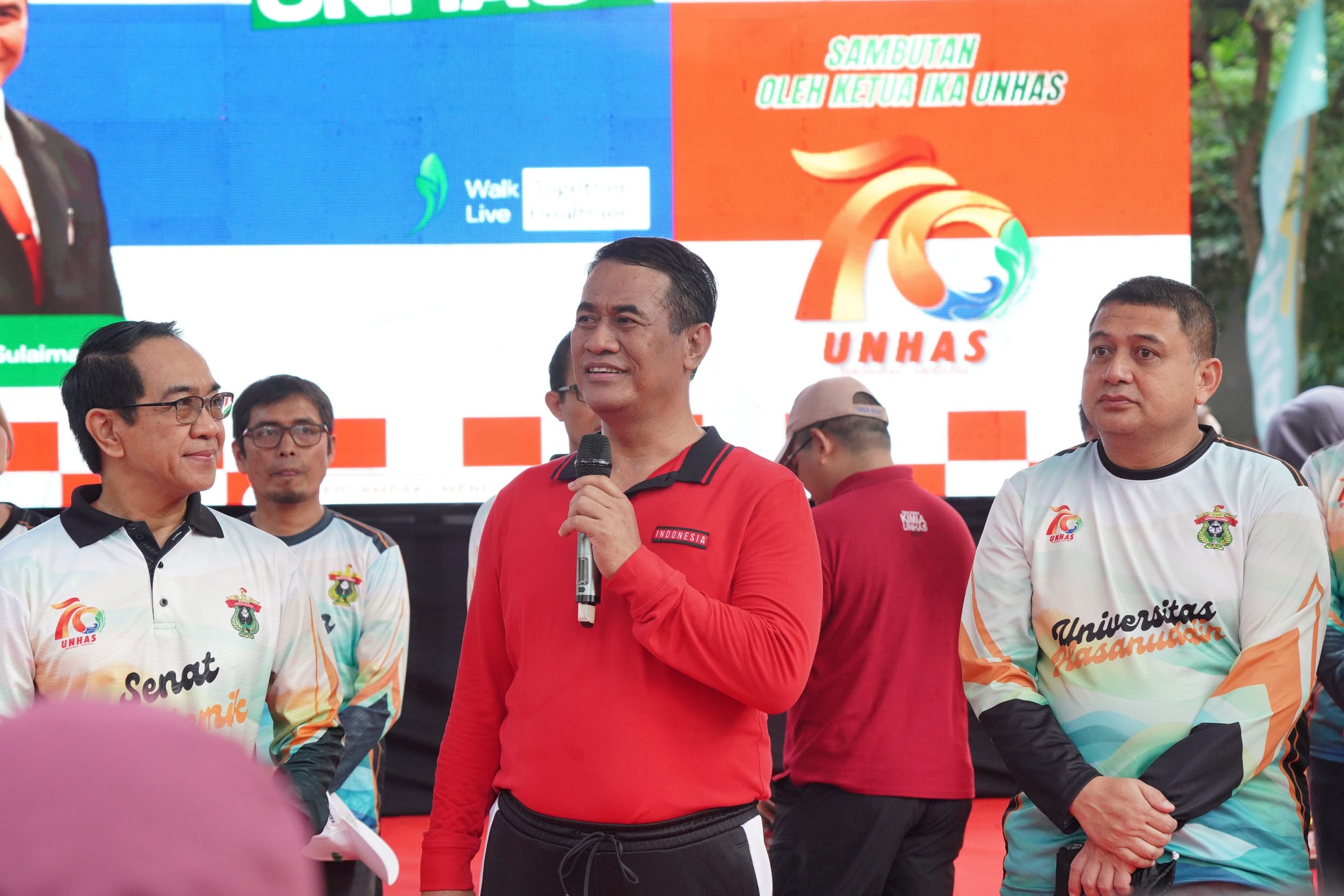 Bersama Mentan RI, Wali Kota Munafri Ramaikan Fun Walk Dies Natalis ke-70 Unhas