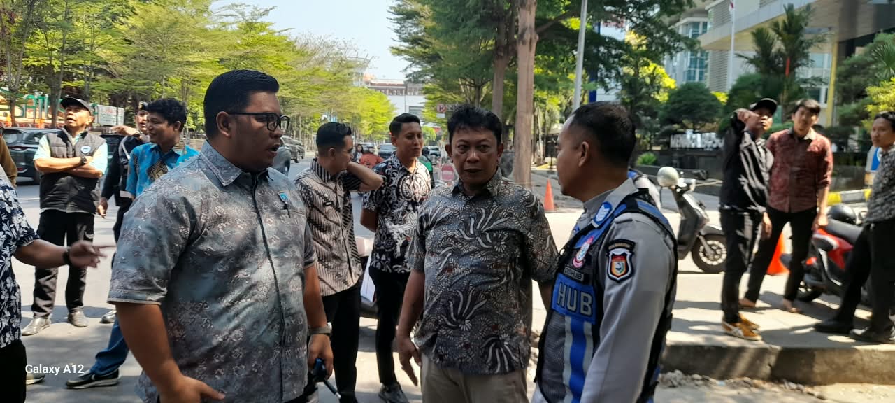Cegah Gangguan Pejalan Kaki, Perumda Parkir Sterilisasi Trotoar SDN Sudirman
